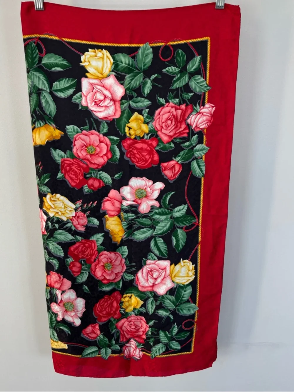 Large Floral Scarf‎